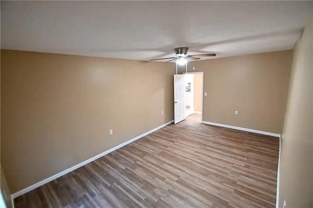 $199,900 | 11505 Grandview Road, Kansas City, MO 64137