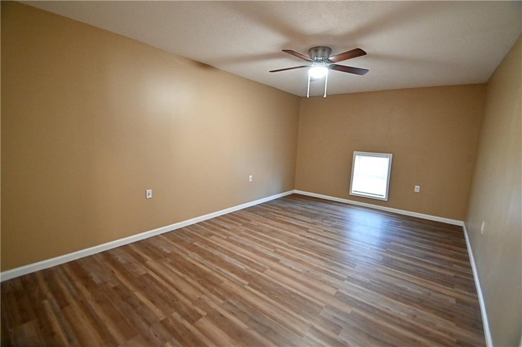 11505 Grandview Road Kansas City, MO 64137 - Photo 17 of 23