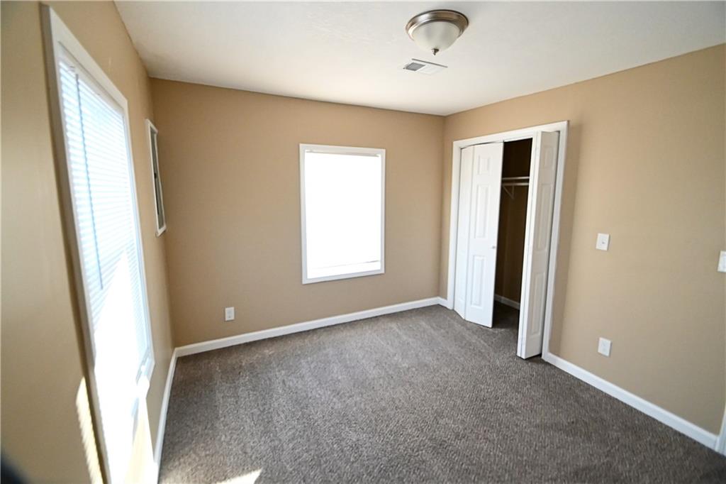 11505 Grandview Road Kansas City, MO 64137 - Photo 10 of 23