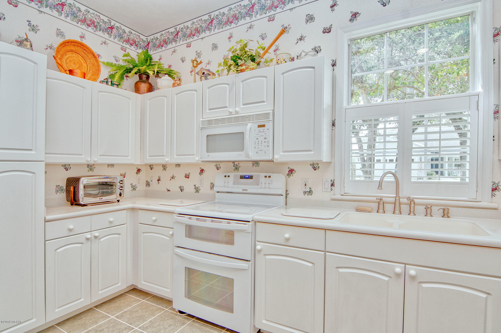 1308 Runaby Lane Ormond Beach, FL 32174 - Photo 9 of 37 12