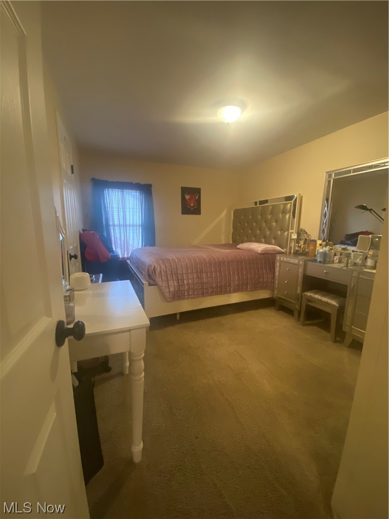 1500 Edgefield Road Lyndhurst, OH 44124 - Photo 17 of 24 View of carpeted bedroom