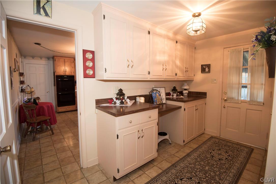 790 Wedgewood Road Bethlehem, PA 18017 - Photo 19 of 50 Butler's Pantry Directly off Kitchen