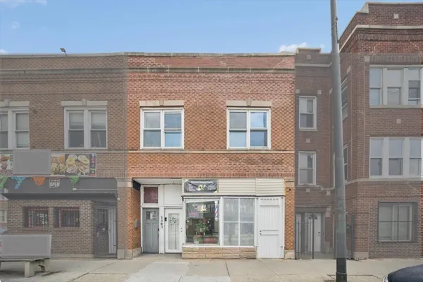 $370,000 | 5411 West North Avenue, Chicago, IL 60639