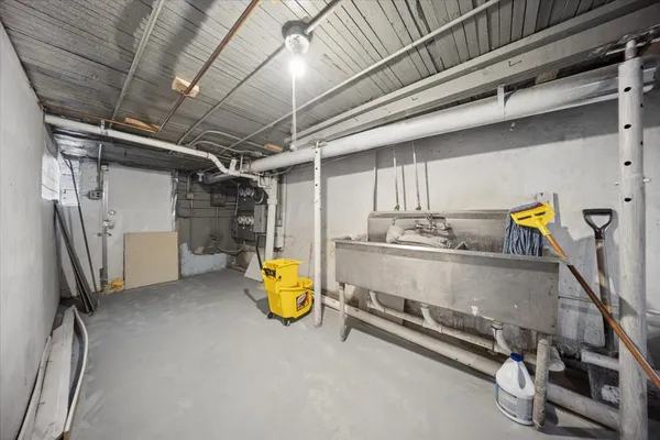 $370,000 | 5411 West North Avenue, Chicago, IL 60639