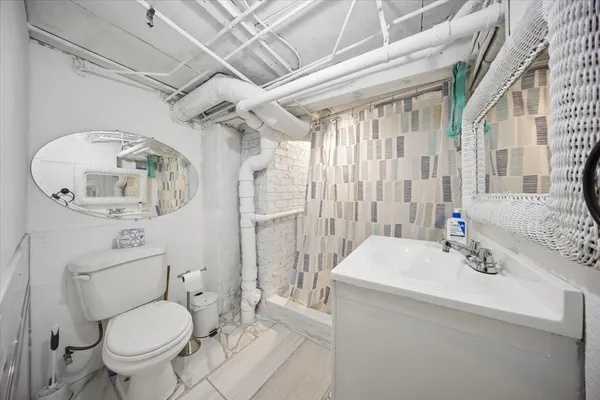 $370,000 | 5411 West North Avenue, Chicago, IL 60639