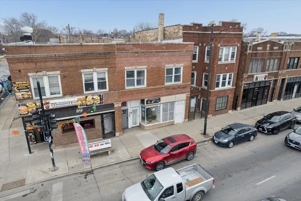 $370,000 | 5411 West North Avenue, Chicago, IL 60639