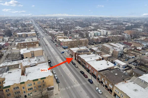 $370,000 | 5411 West North Avenue, Chicago, IL 60639