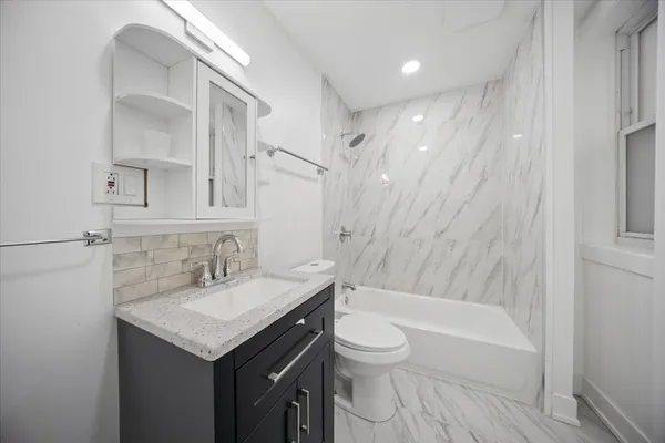 $370,000 | 5411 West North Avenue, Chicago, IL 60639