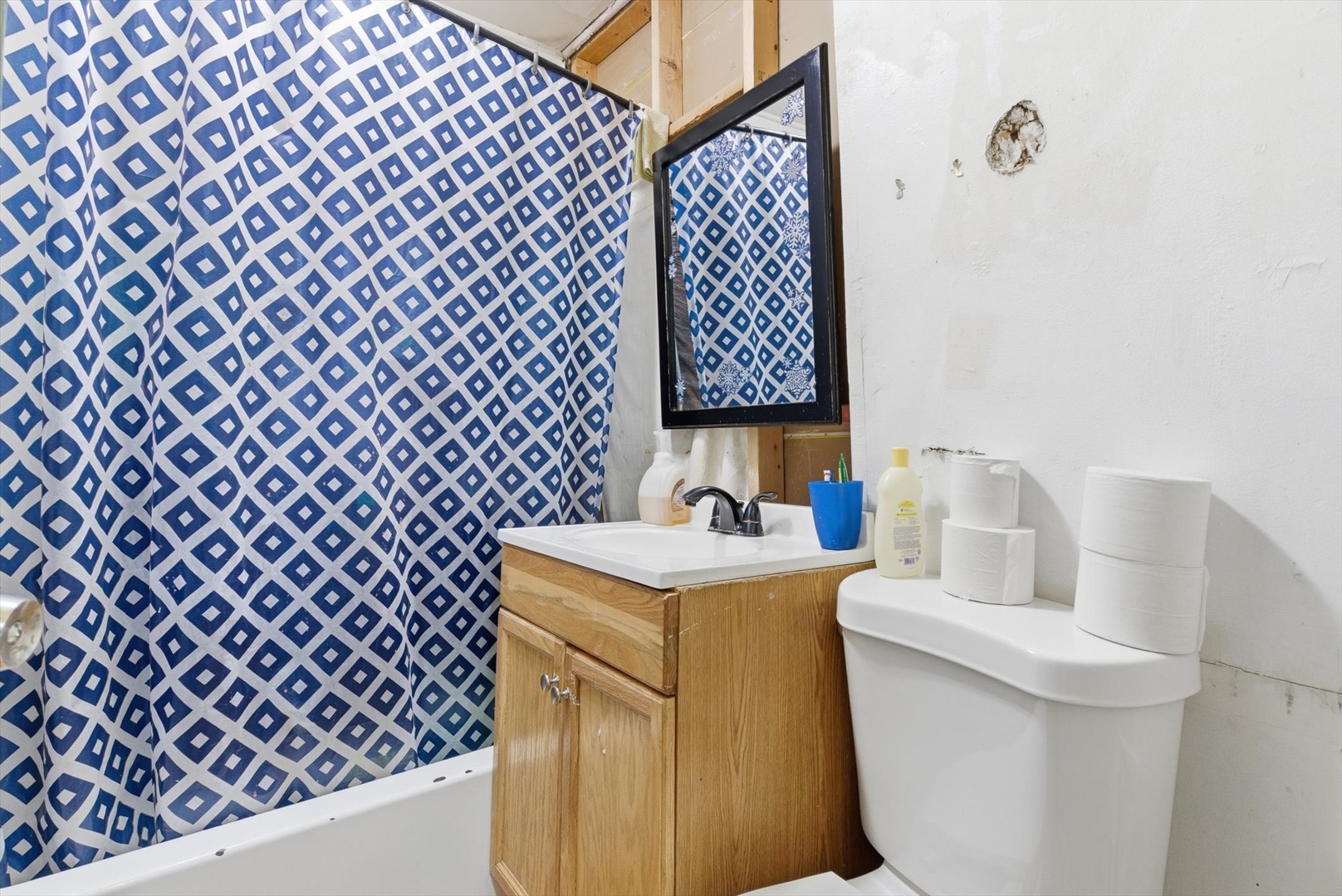 6208 South Paulina Street Chicago, IL 60636 - Photo 12 of 14 a utility room with a sink