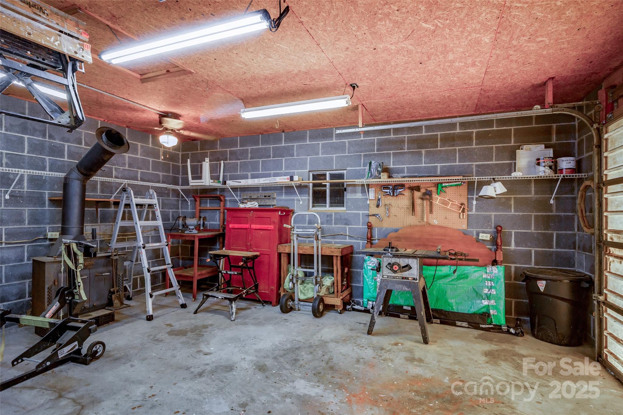 233 Raintree Road Great Falls, SC 29055 - Photo 40 of 41 Gallery Image 40