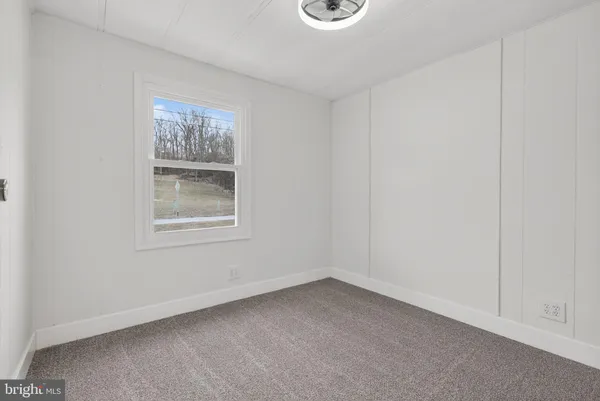 $189,900 | 4918 Pleasant Valley Road, York, PA 17406
