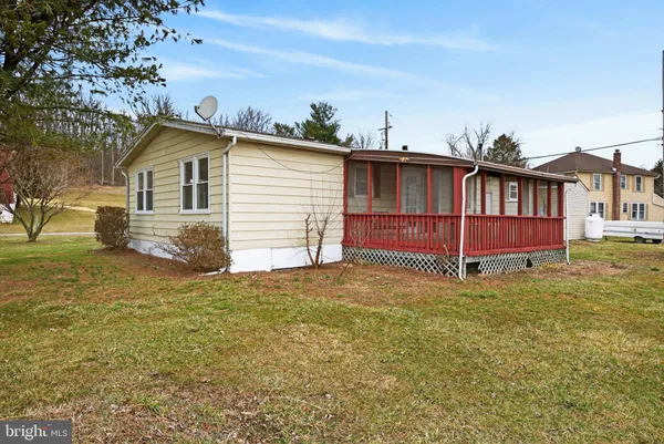 $189,900 | 4918 Pleasant Valley Road, York, PA 17406