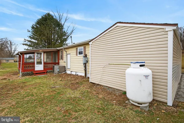 $189,900 | 4918 Pleasant Valley Road, York, PA 17406