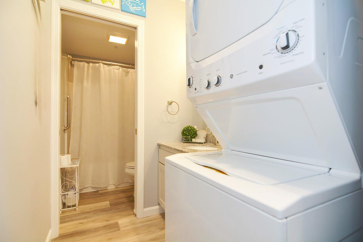 952 Post Road, Unit 7 Wells, ME 04090 - Photo 18 of 36 bathroom1_inPixio