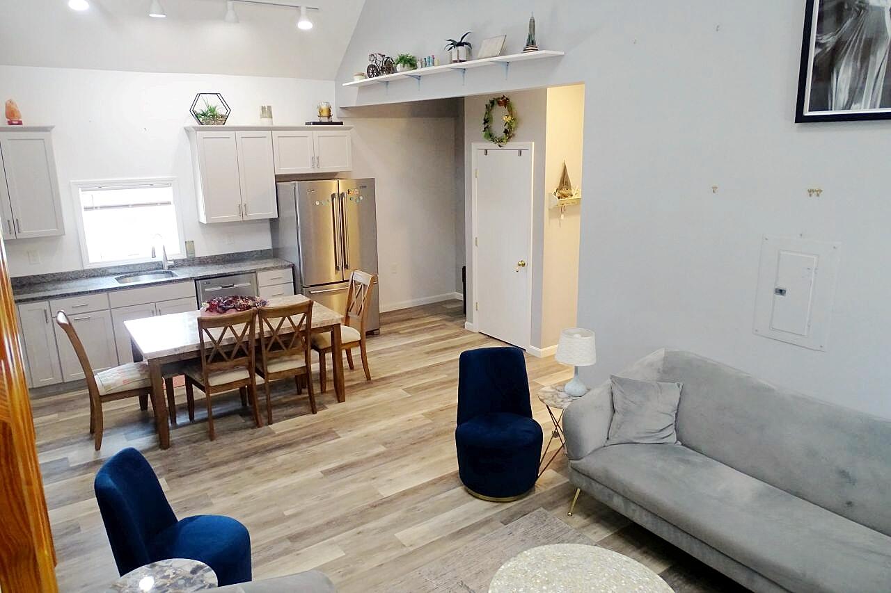 952 Post Road, Unit 7 Wells, ME 04090 - Photo 9 of 36 living view_inPixio