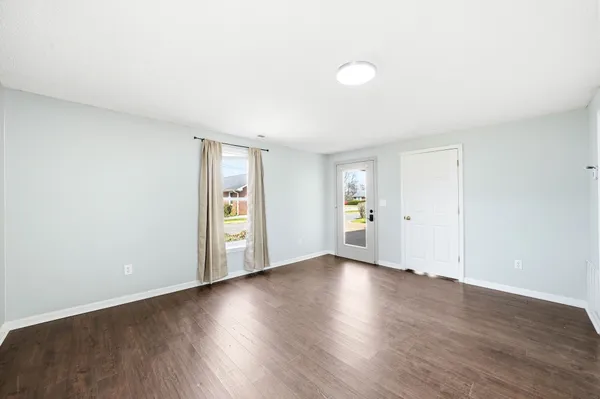 $469,900 | 107 Mechanic Street North, Lynchburg, TN 37352