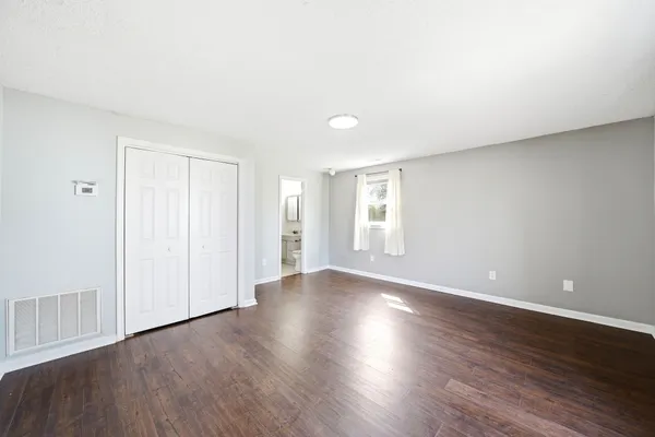 $469,900 | 107 Mechanic Street North, Lynchburg, TN 37352