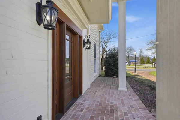 $469,900 | 107 Mechanic Street North, Lynchburg, TN 37352