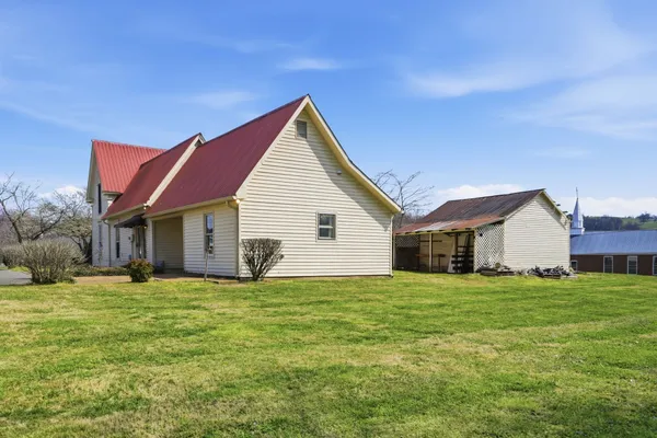 $469,900 | 107 Mechanic Street North, Lynchburg, TN 37352