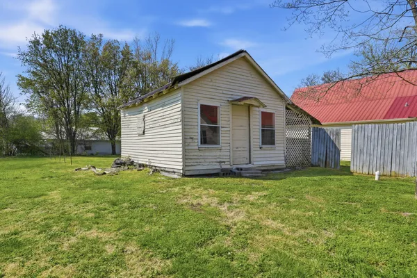 $469,900 | 107 Mechanic Street North, Lynchburg, TN 37352