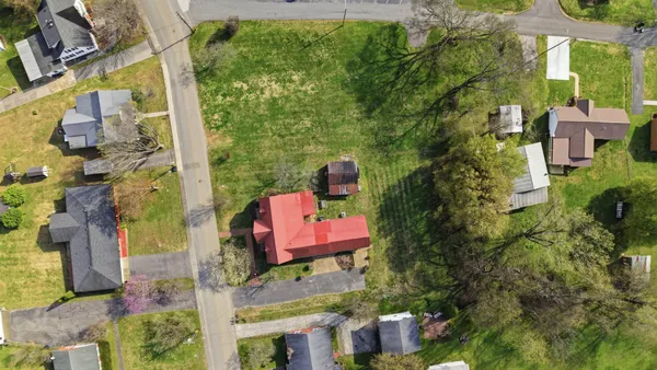 $469,900 | 107 Mechanic Street North, Lynchburg, TN 37352