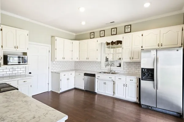 $469,900 | 107 Mechanic Street North, Lynchburg, TN 37352