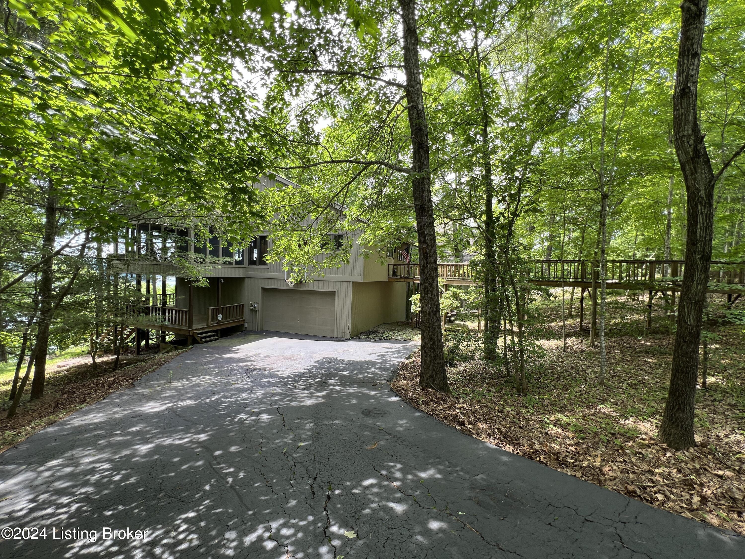 1137 Harbor Springs Road Jamestown, KY 42629 - Photo 2 of 54 55