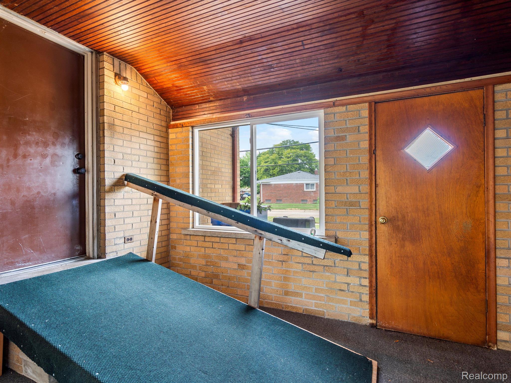27366 Jean Road Warren, MI 48093 - Photo 20 of 22 Gallery Image 20