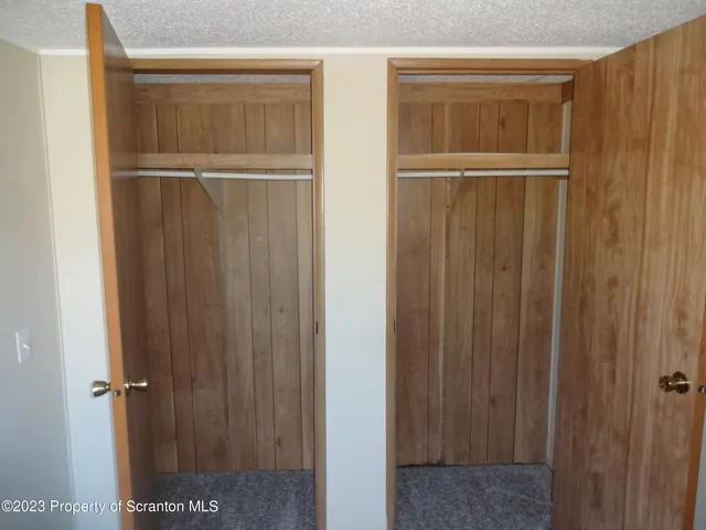 $69,900 | 16 Circle Drive, Lake Ariel, PA 18436