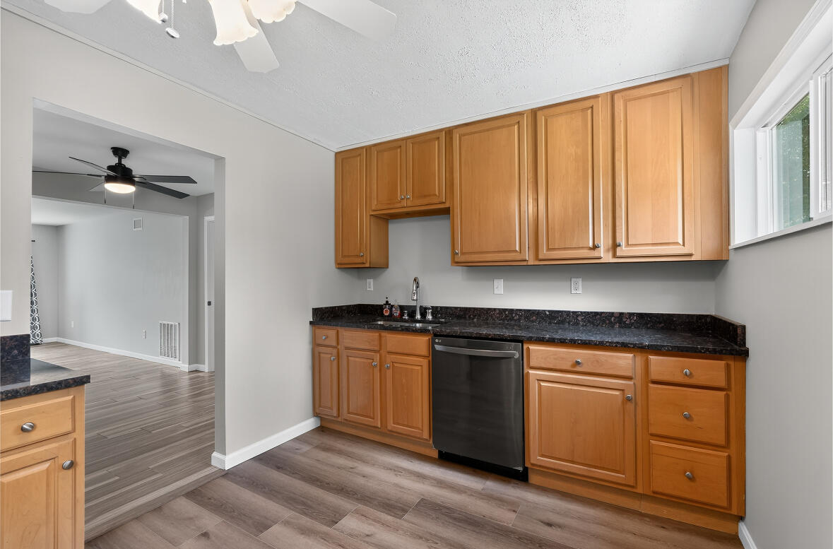 922 Central Row Road Erlanger, KY 41018 - Photo 8 of 27