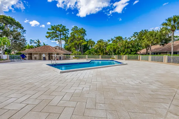 $3,600 | 602 Sabal Palm Lane, Palm Beach Gardens, FL 33418