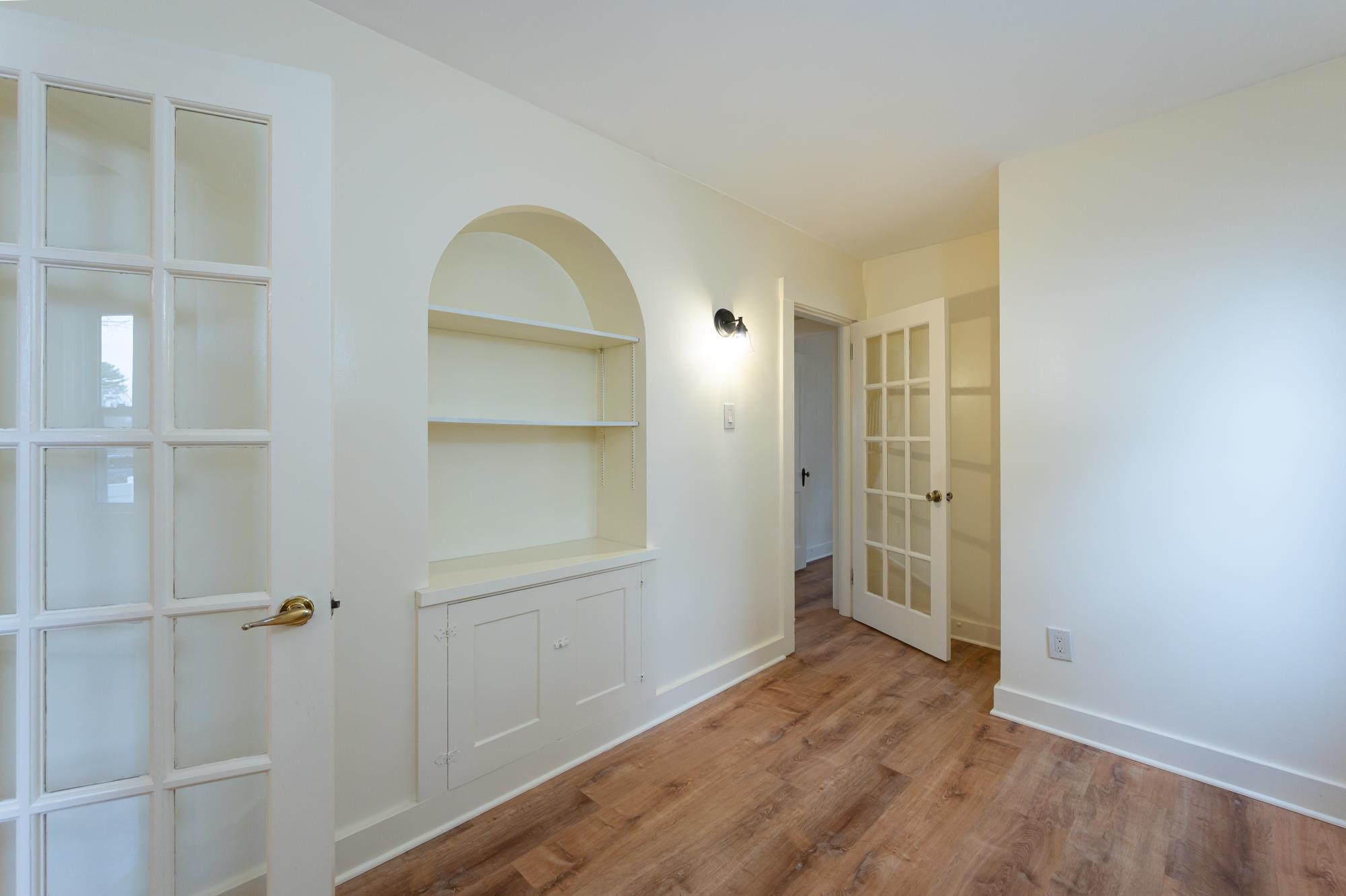 8 Laurel Street Derry, NH 03038 - Photo 12 of 43