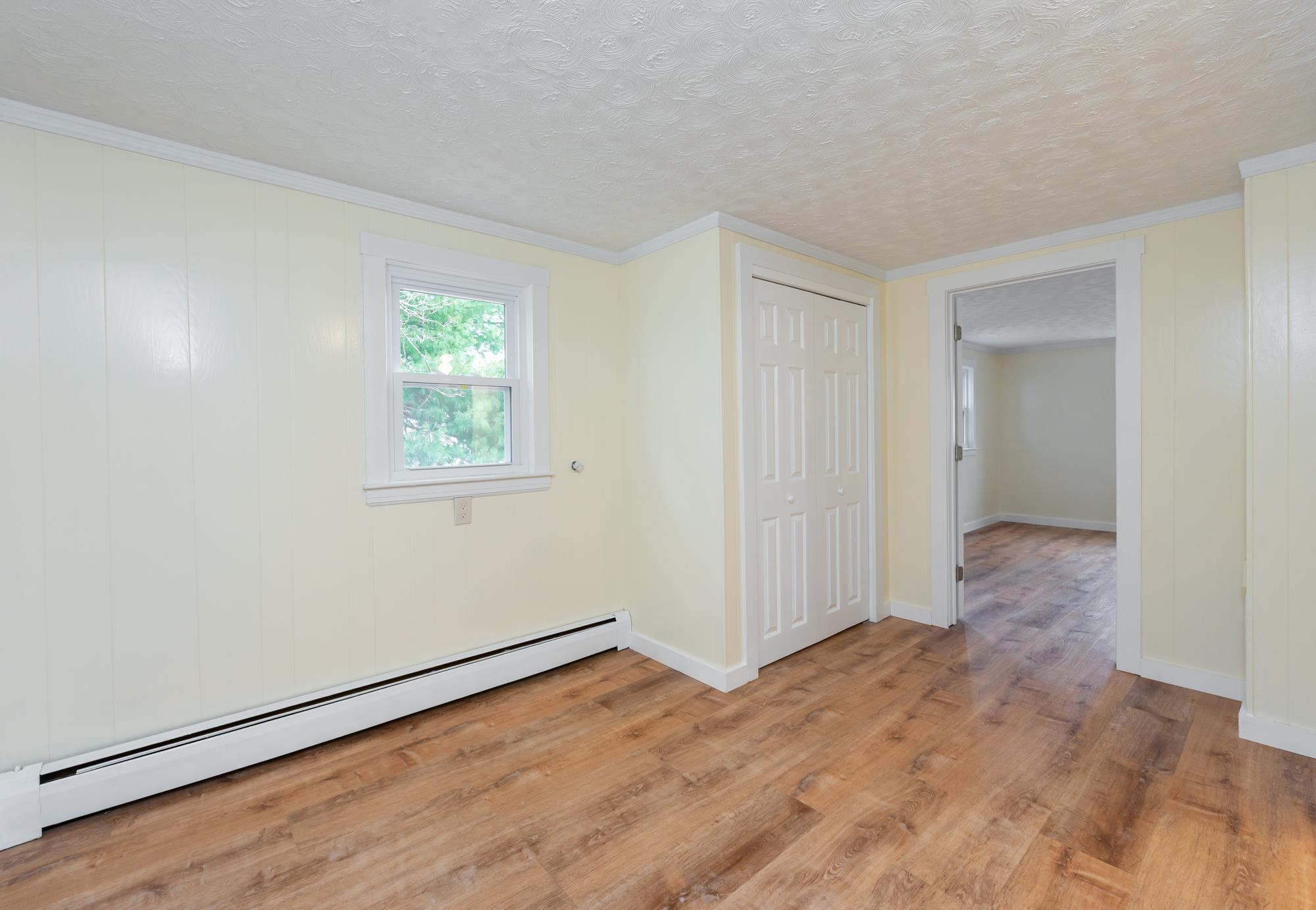 8 Laurel Street Derry, NH 03038 - Photo 19 of 43