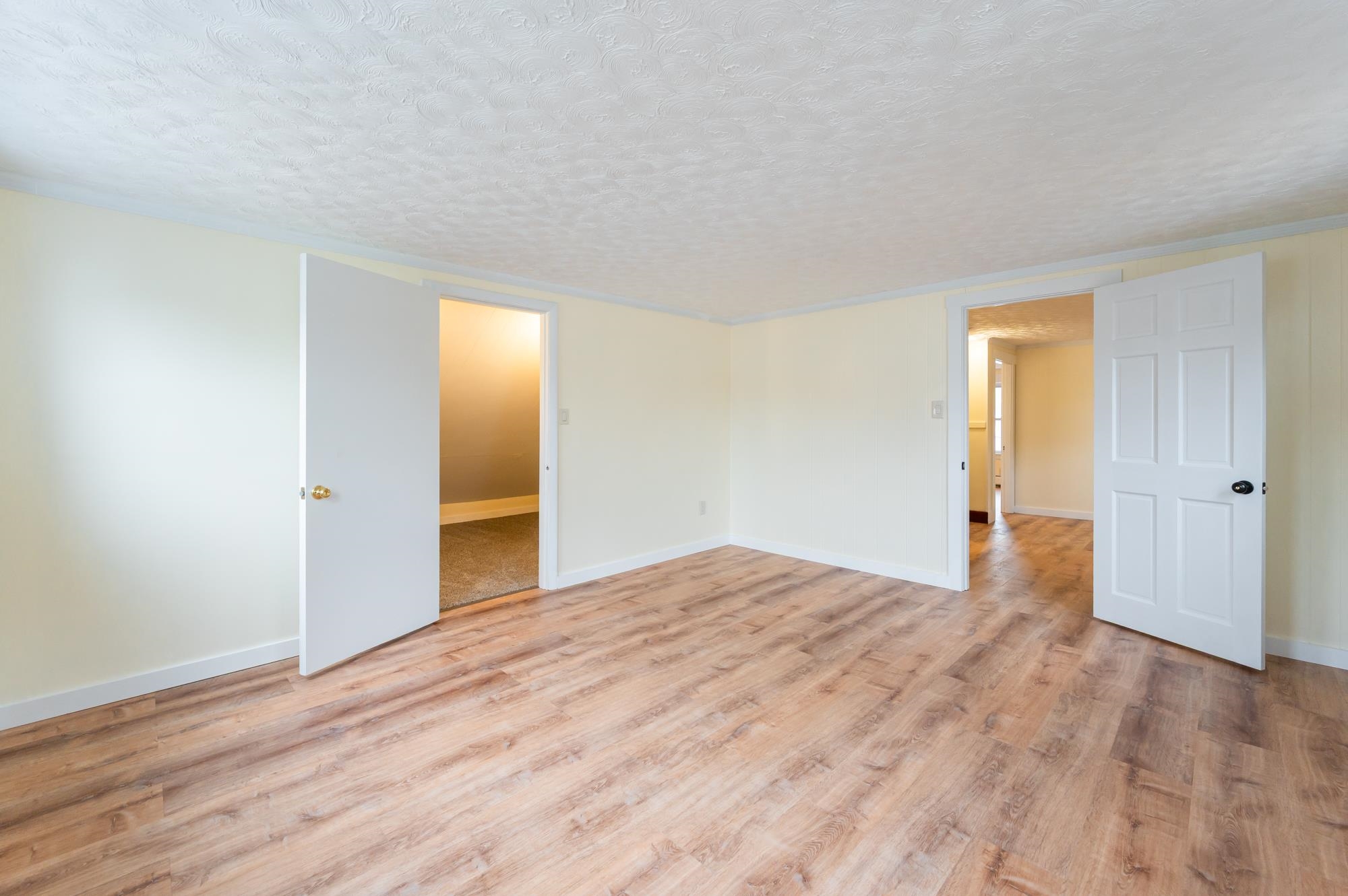 8 Laurel Street Derry, NH 03038 - Photo 20 of 43