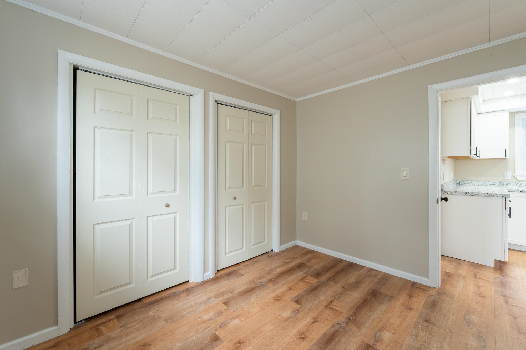 8 Laurel Street Derry, NH 03038 - Photo 30 of 43