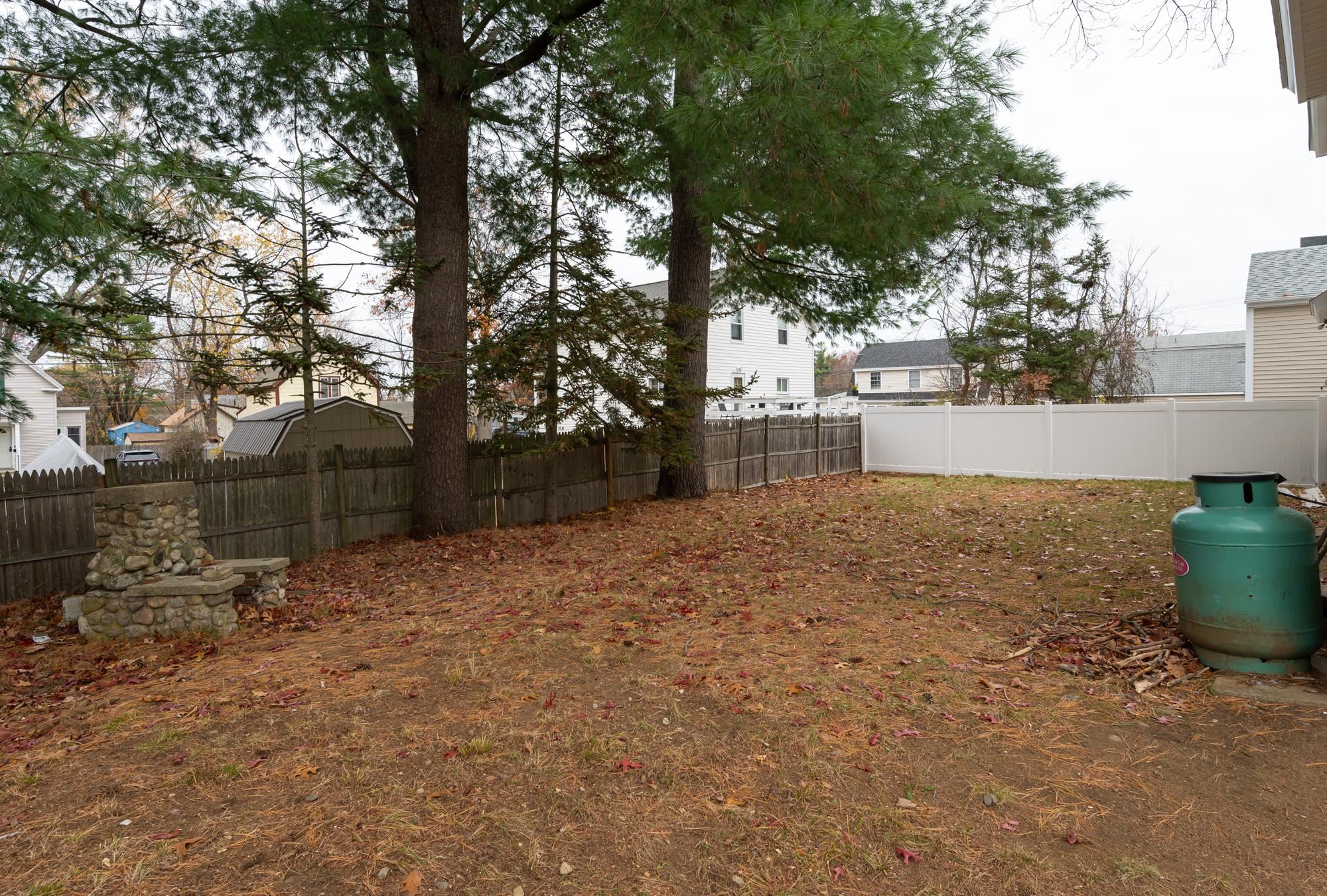 8 Laurel Street Derry, NH 03038 - Photo 38 of 43