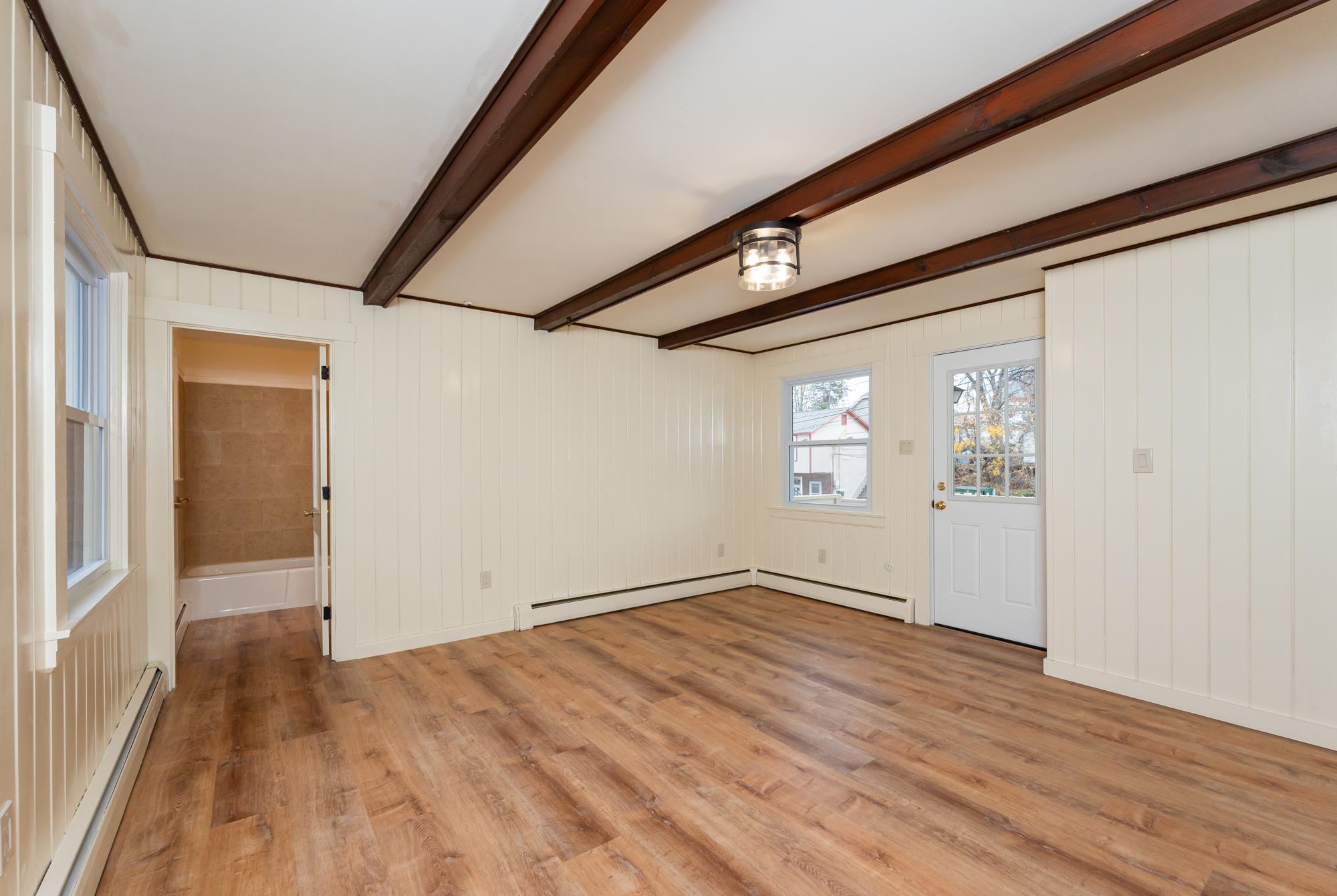 8 Laurel Street Derry, NH 03038 - Photo 7 of 43