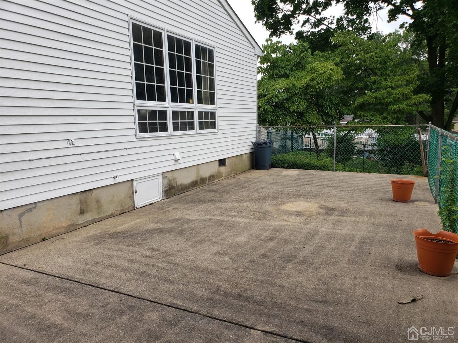 33 Tunison Road New Brunswick, NJ 08901 - Photo 25 of 27 a backyard of a house