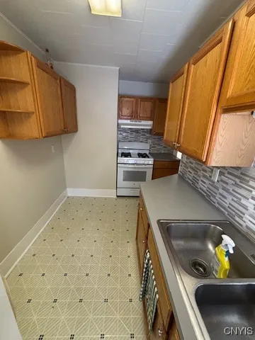 $800 | 1012 Cadillac Street, Unit 3, Salina, NY 13208