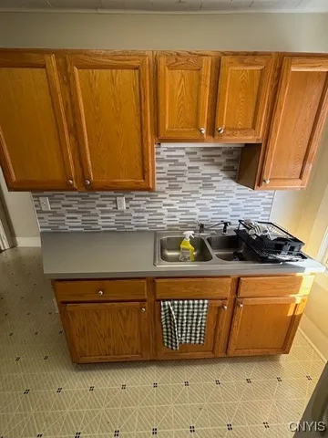 $800 | 1012 Cadillac Street, Unit 3, Salina, NY 13208