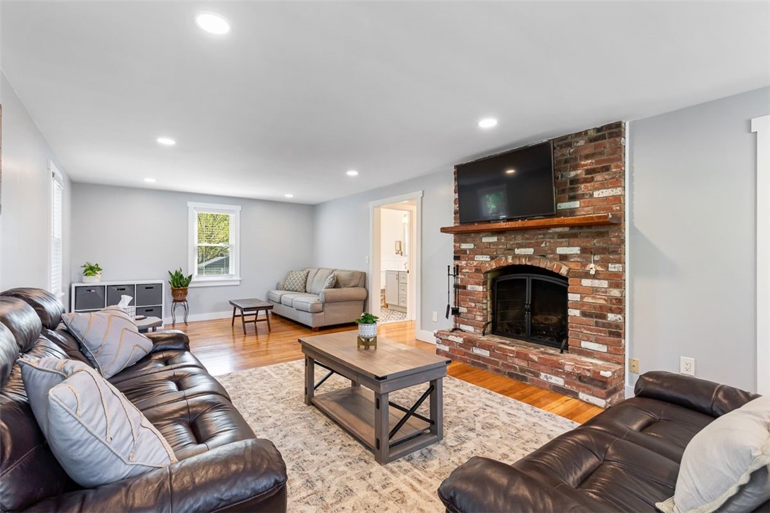 12 Highview Avenue Warren, RI 02885 - Photo 16 of 47