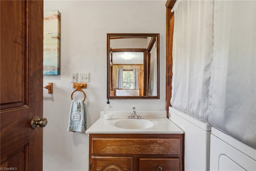 3421 Dillon Road Jamestown, NC 27282 - Photo 20 of 38 Gallery Image 20