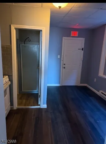 $1,500 | 65 Victoria Avenue, Newark, NJ 07104