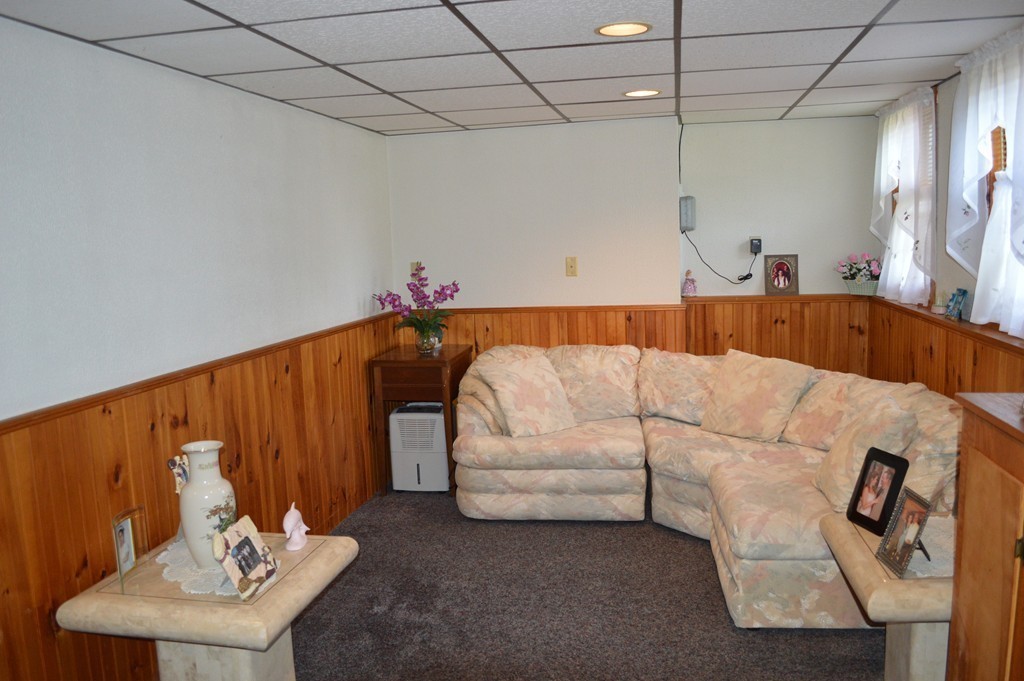 393 Newhall Street Fall River, MA 02721 - Photo 22 of 27 Gallery Image 22