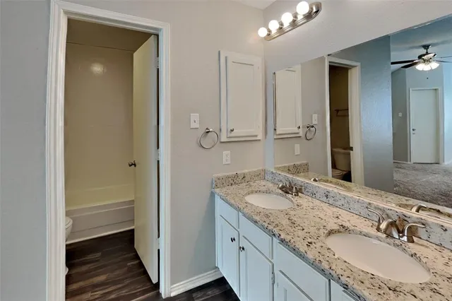 $1,895 | 404 Hemlock Drive, Arlington, TX 76018