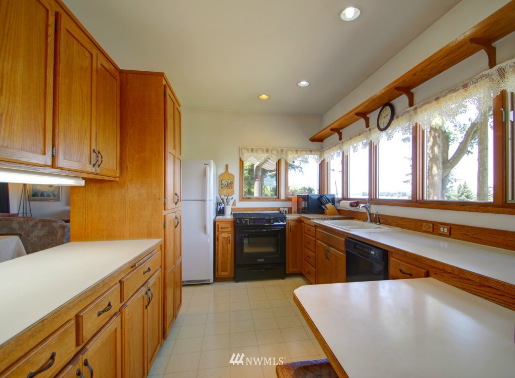 17608 Valentine Road Mount Vernon, WA 98273 - Photo 10 of 20