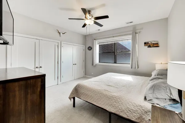$475,000 | 3028 West Roscoe Street, Unit 406, Chicago, IL 60618