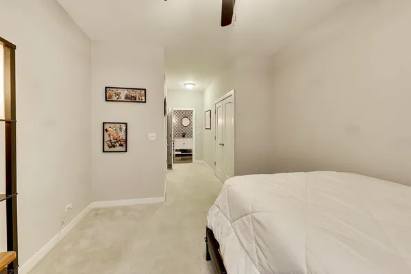 $475,000 | 3028 West Roscoe Street, Unit 406, Chicago, IL 60618