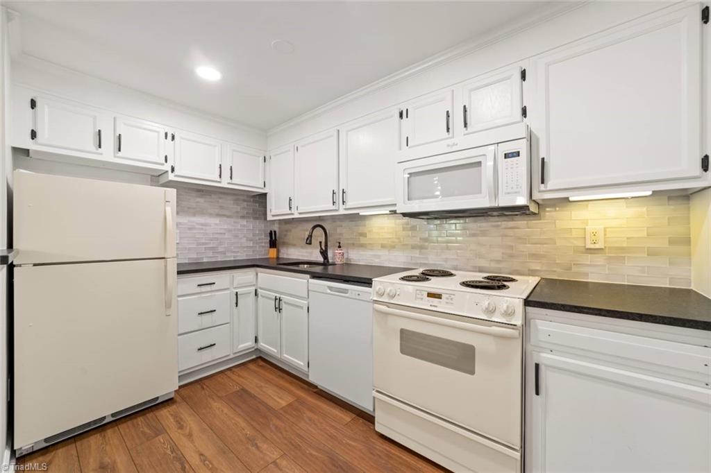 1727 South Hawthorne Road Winston-Salem, NC 27103 - Photo 18 of 31