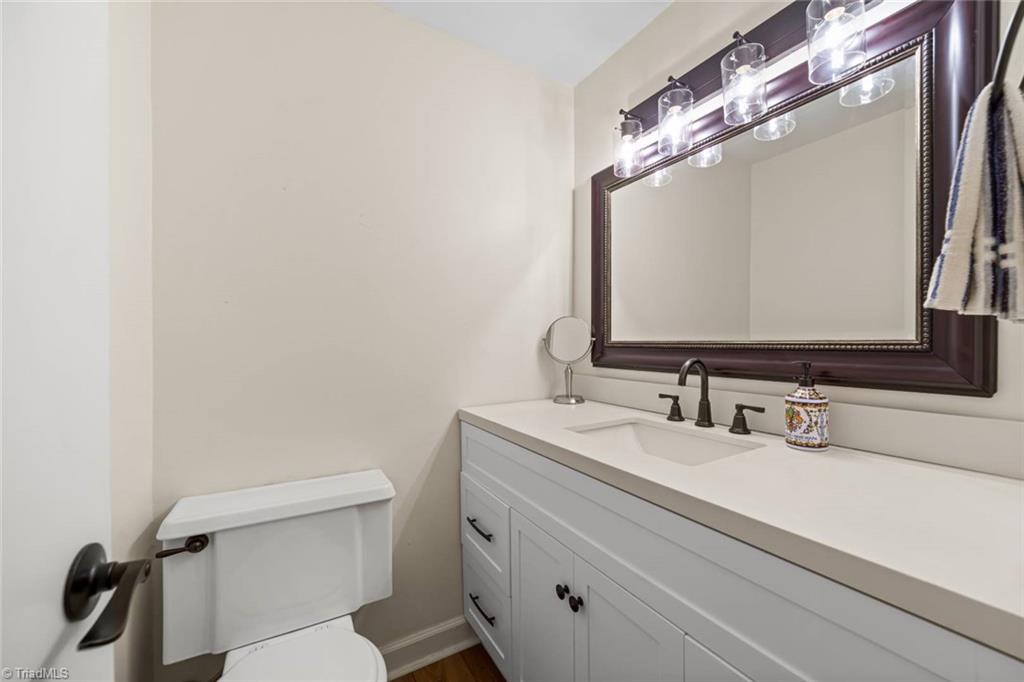 1727 South Hawthorne Road Winston-Salem, NC 27103 - Photo 23 of 31